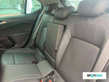 OPEL Astra Essence