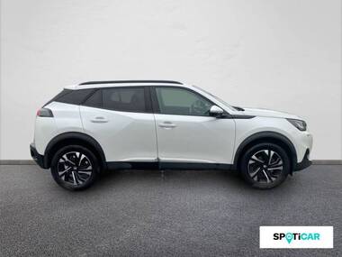 PEUGEOT 2008 Essence