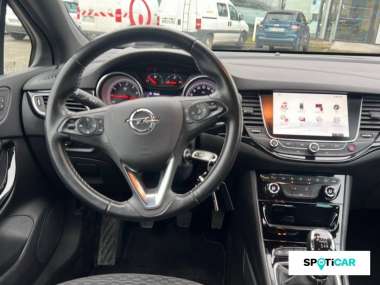 Opel Astra Essence