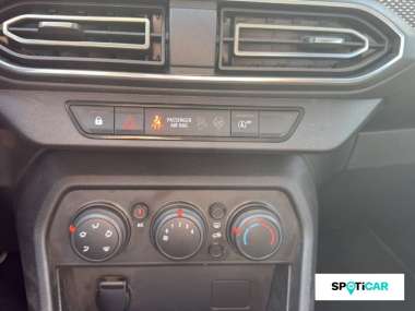 Dacia SANDERO Essence